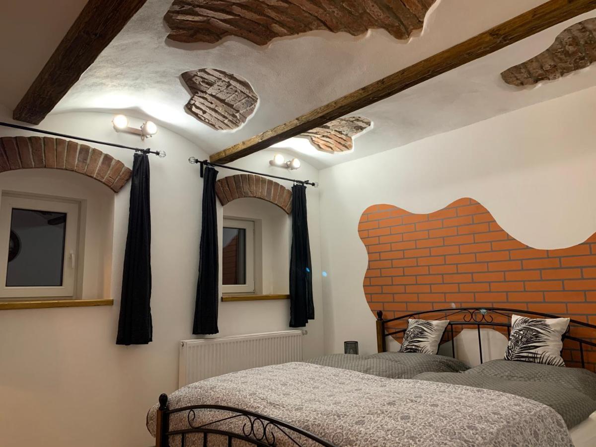 Apartmany Pod Kloboukem 야히모프 외부 사진